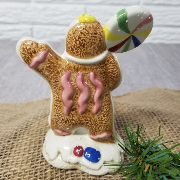Fitz and Floyd gingerbread man salt & pepper shakers - Picture 2 of 10